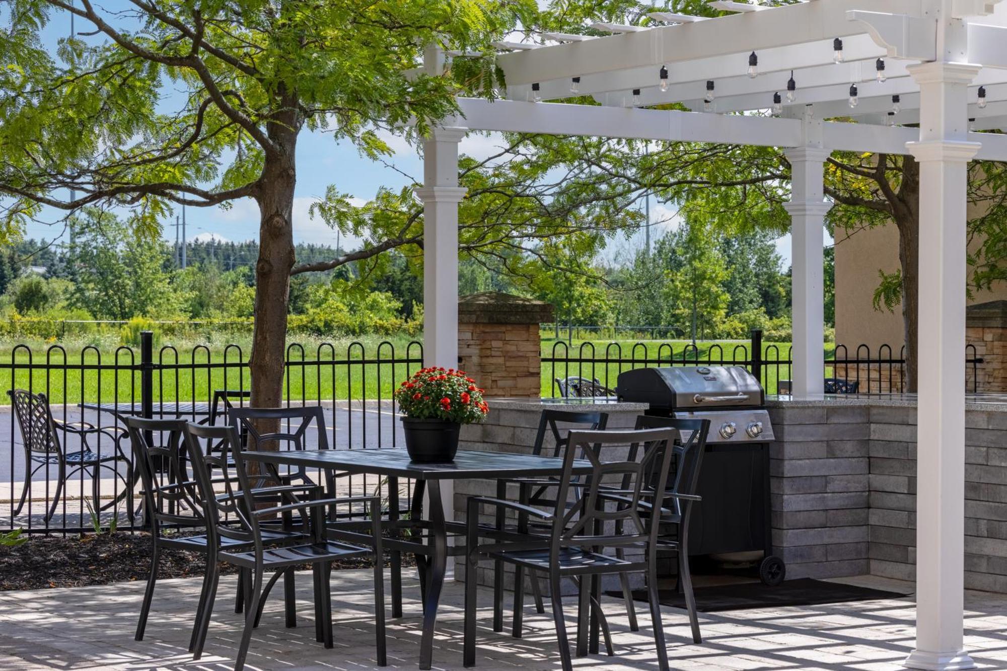 Homewood Suites By Hilton Cambridge-Waterloo, Ontario Exterior foto